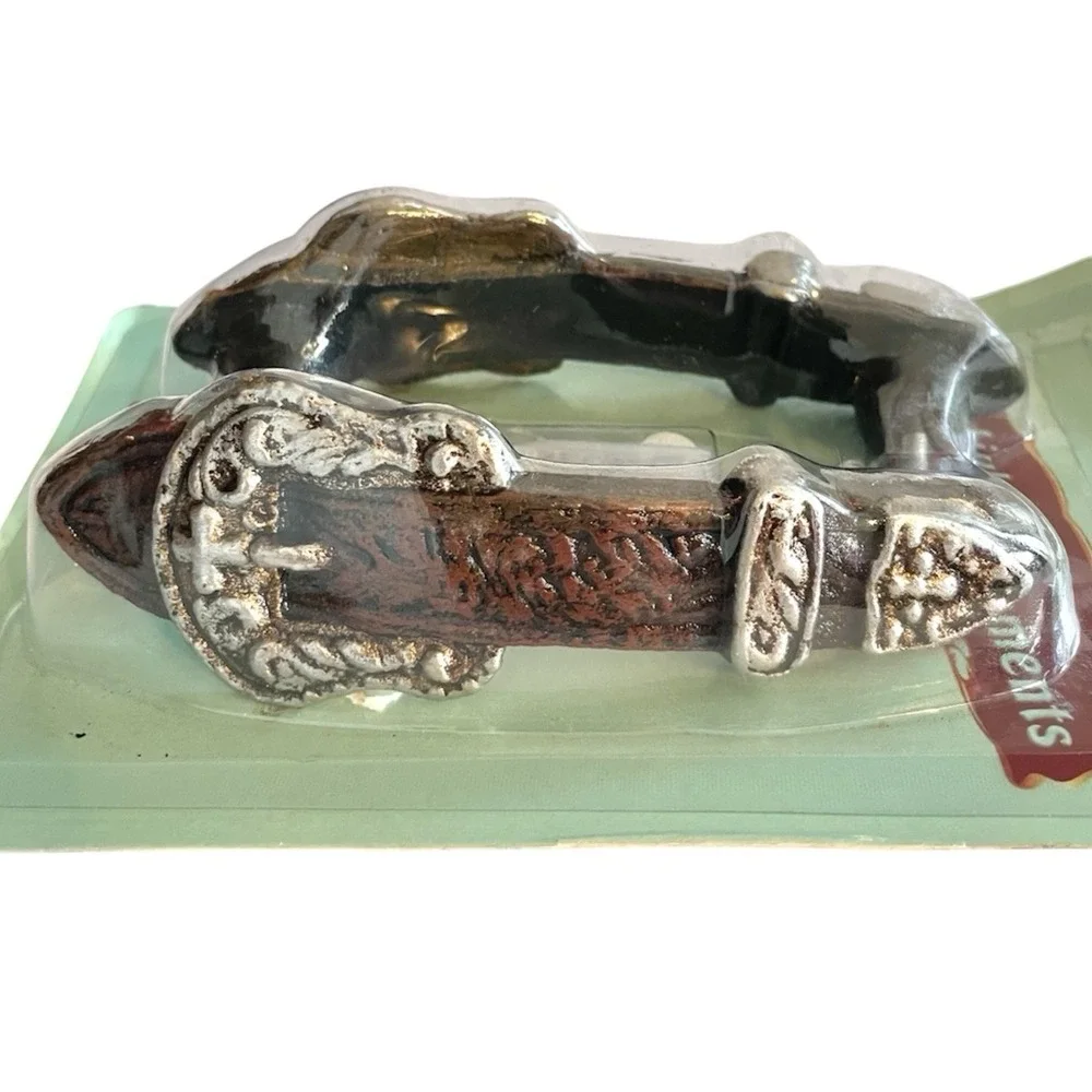 Western Belt Buckle Drawer Pull Handles‎ Rustic Cast Iron Cabinet Pull Set 2